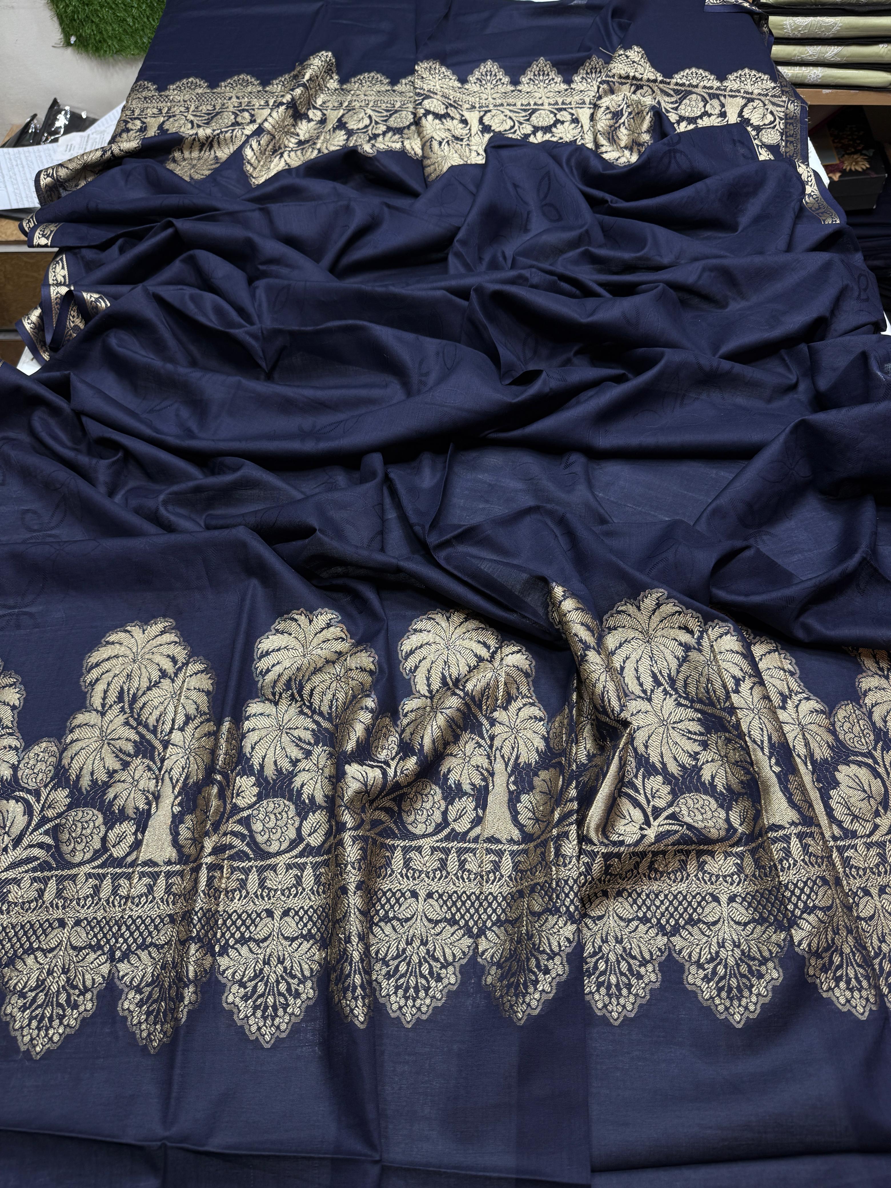 Navy Blue Embroidered Lawn 3-Piece Unstitched Suit – Luxury Edition
